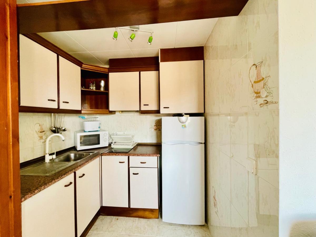 Port Thalassa 4/3 Apartment Roses Ngoại thất bức ảnh