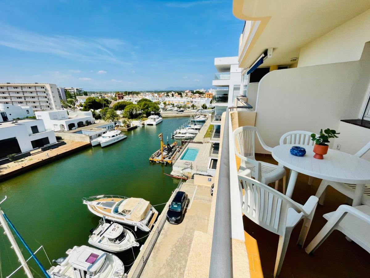 Port Thalassa 4/3 Apartment Roses Ngoại thất bức ảnh