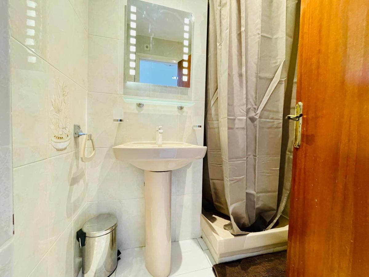 Port Thalassa 4/3 Apartment Roses Ngoại thất bức ảnh